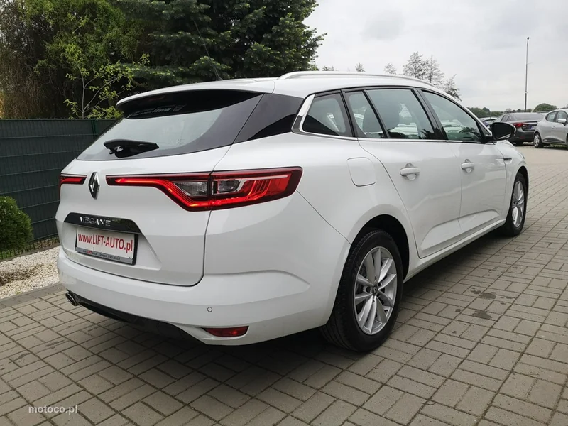 Renault Megane IV 5