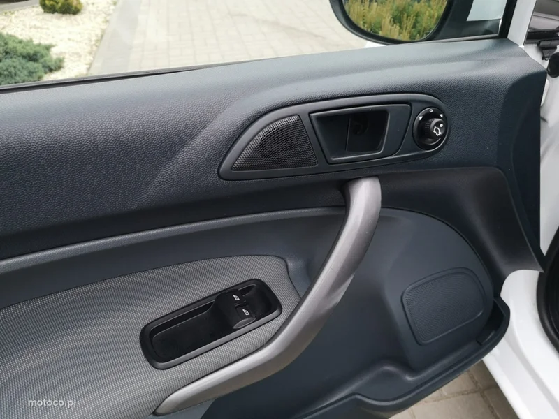 Ford Fiesta VI 11