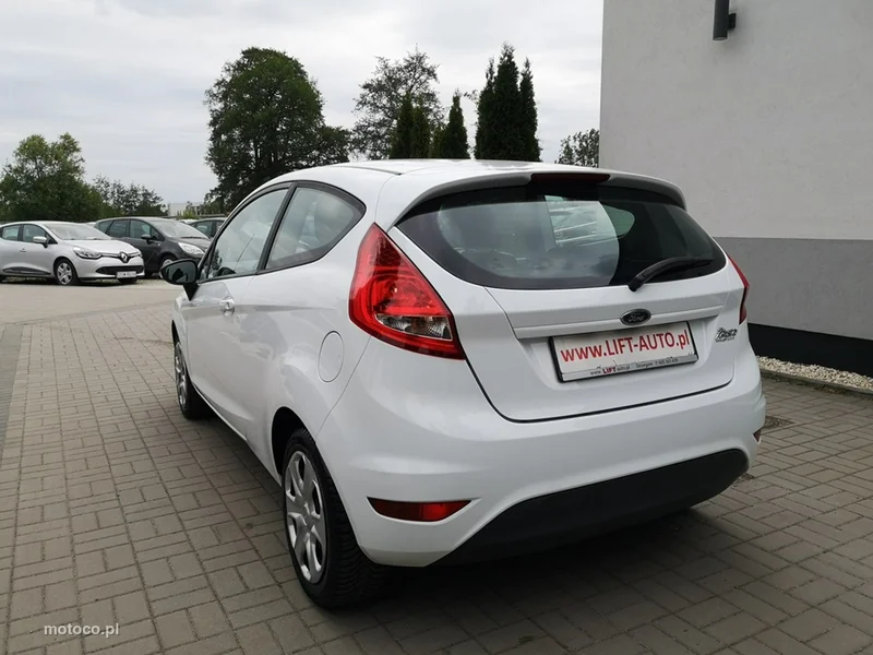 Ford Fiesta VI 8