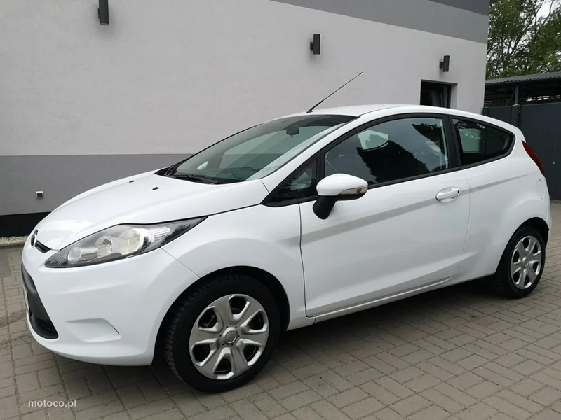 Ford Fiesta VI 10