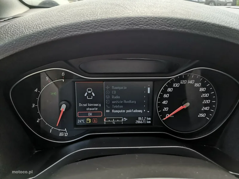 Ford S-Max I 12