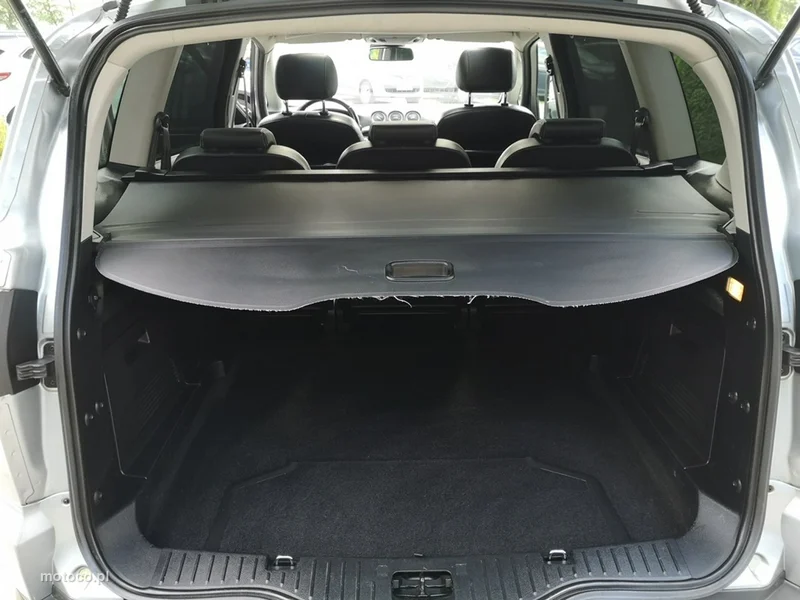 Ford S-Max I 17