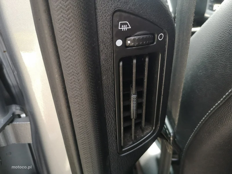 Ford S-Max I 21