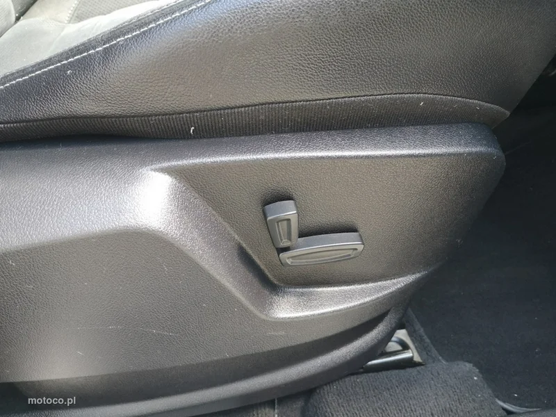 Ford S-Max I 23