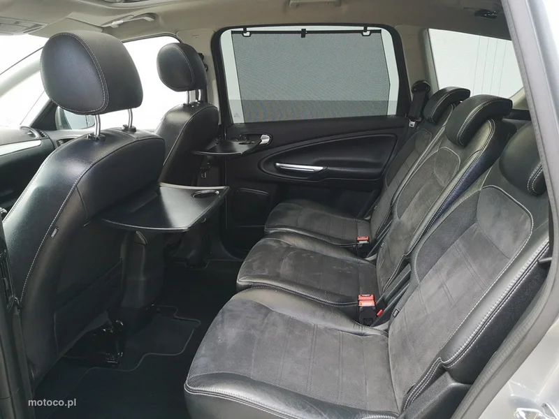 Ford S-Max I 29