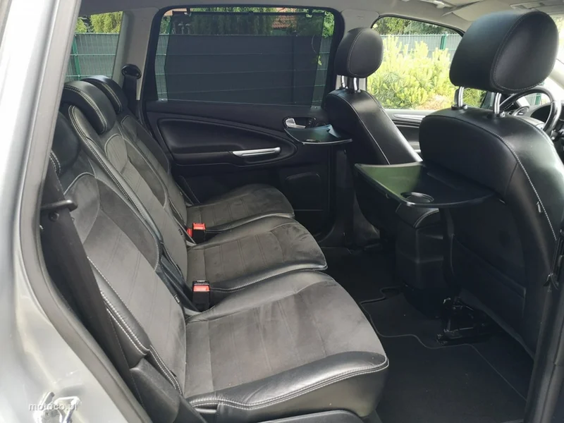Ford S-Max I 31