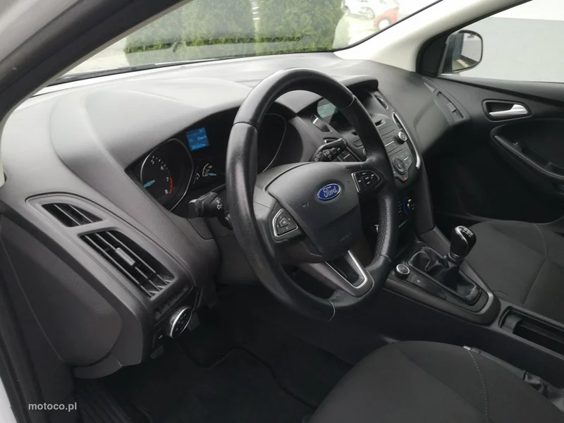 Ford Focus III 12