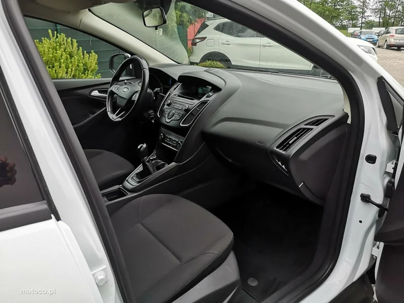 Ford Focus III 19