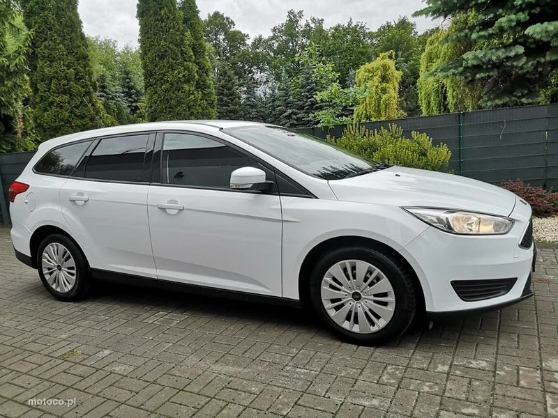 Ford Focus III 4