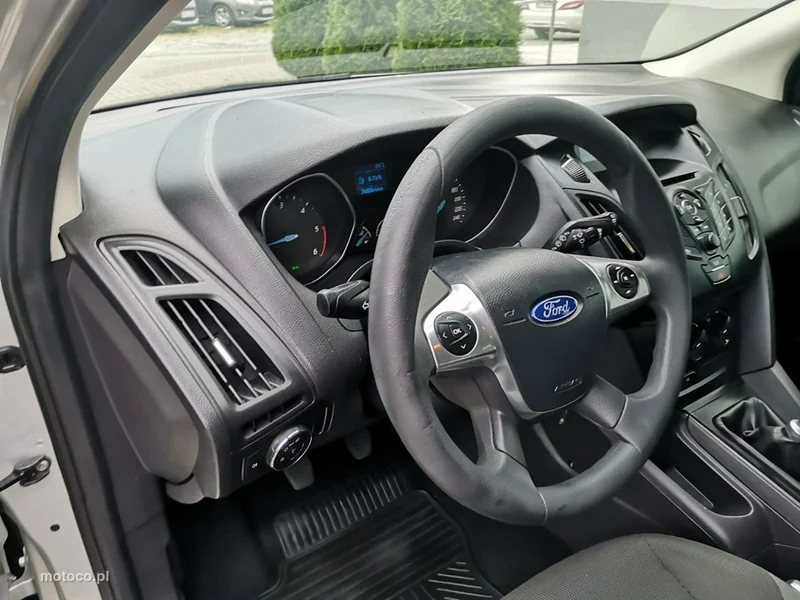 Ford Focus III 12