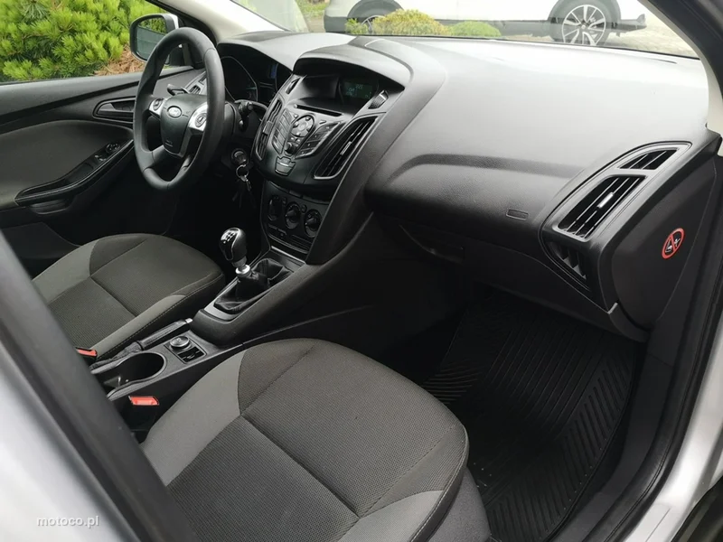 Ford Focus III 19