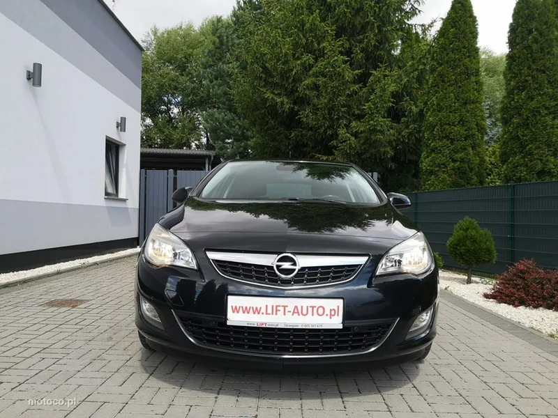 Opel Astra J 2