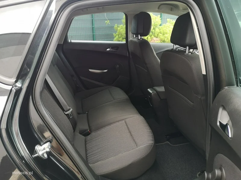 Opel Astra J 18