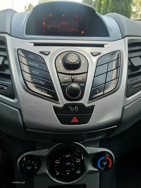 Ford Fiesta VI 12