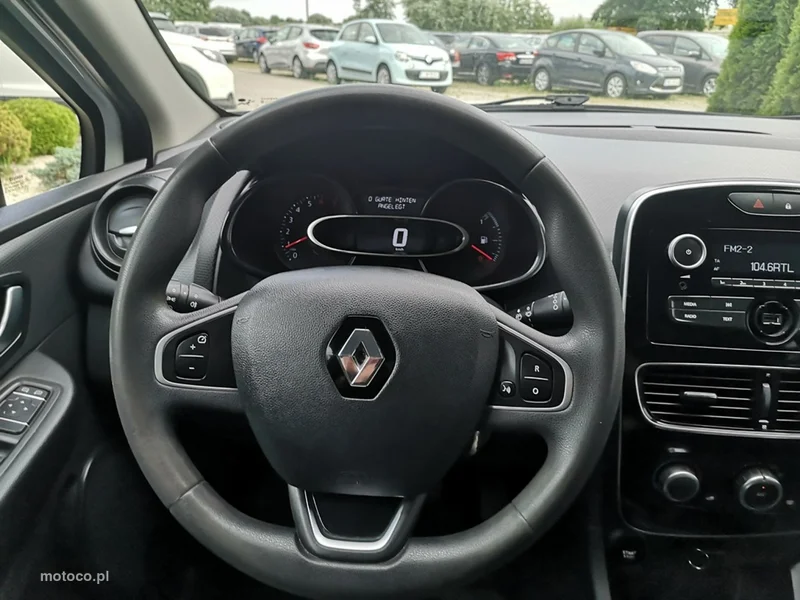 Renault Clio IV 10