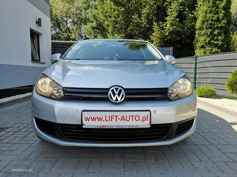 Volkswagen Golf VI 2
