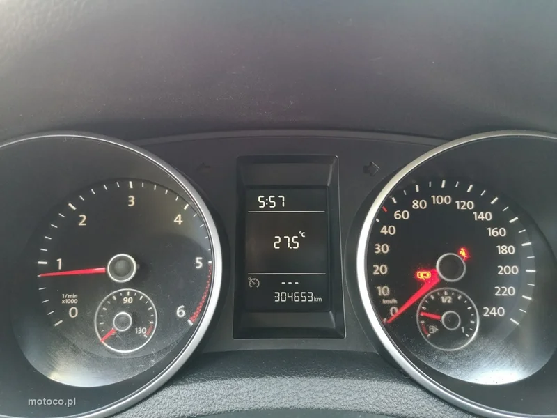 Volkswagen Golf VI 12