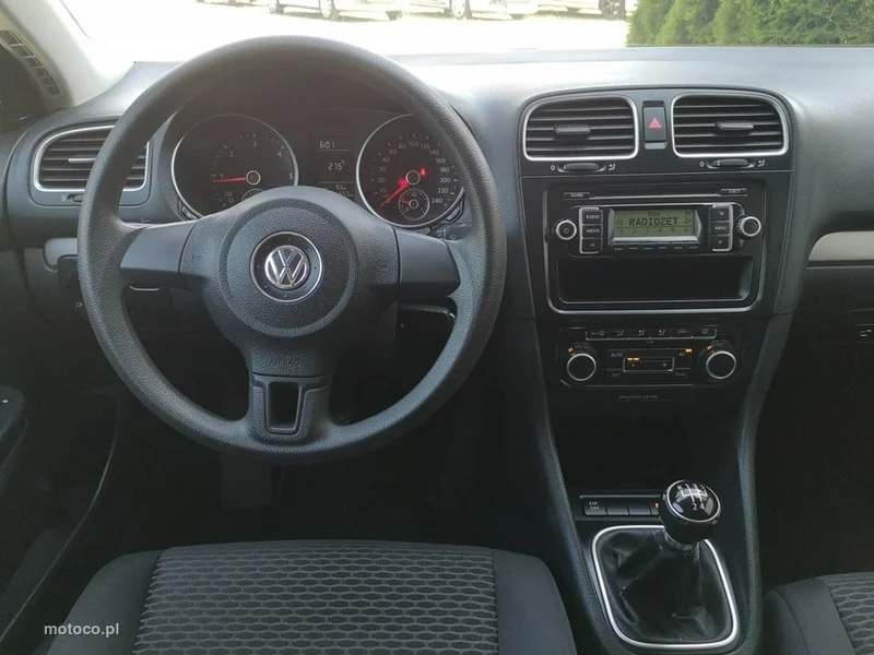 Volkswagen Golf VI 14