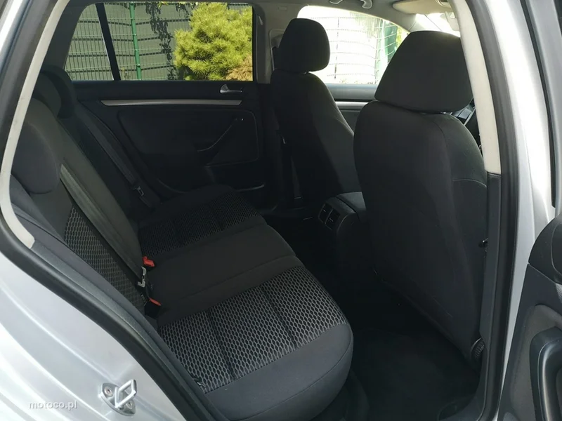 Volkswagen Golf VI 18