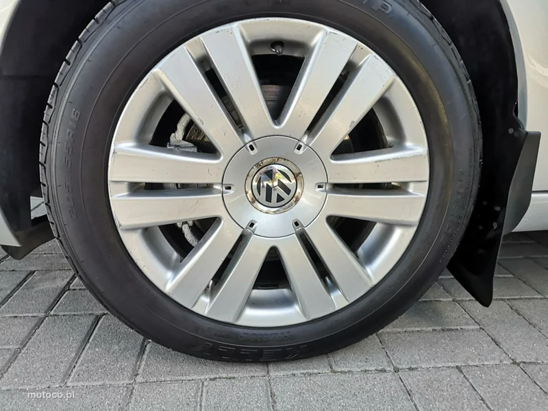 Volkswagen Golf VI 24