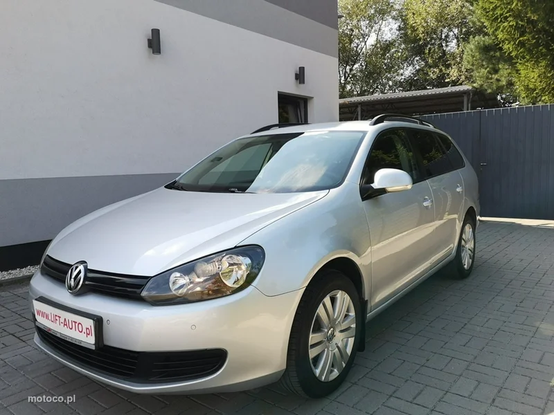 Volkswagen Golf VI 9