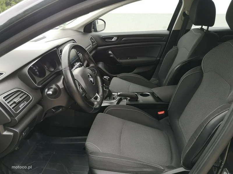 Renault Megane IV 17
