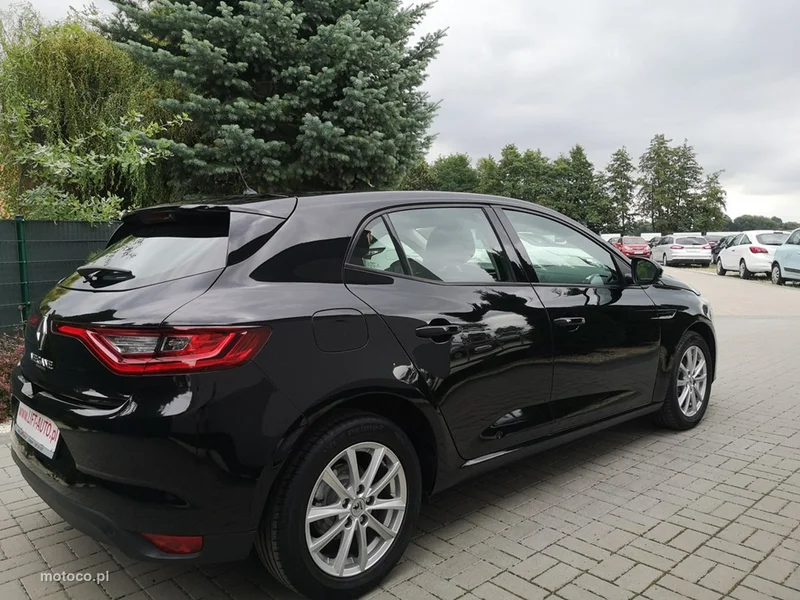 Renault Megane IV 5