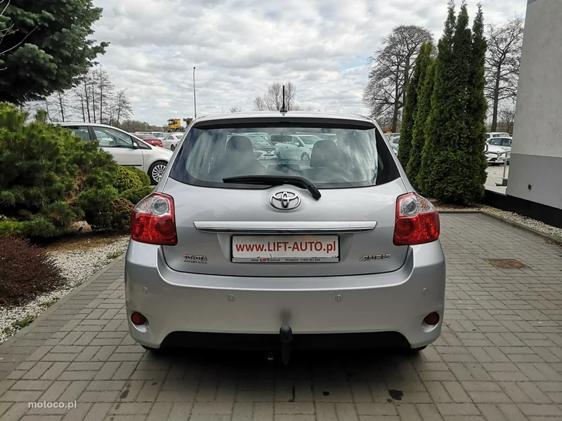 Toyota Auris E150 7