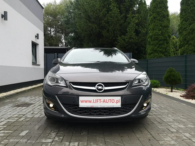 Opel Astra J 2