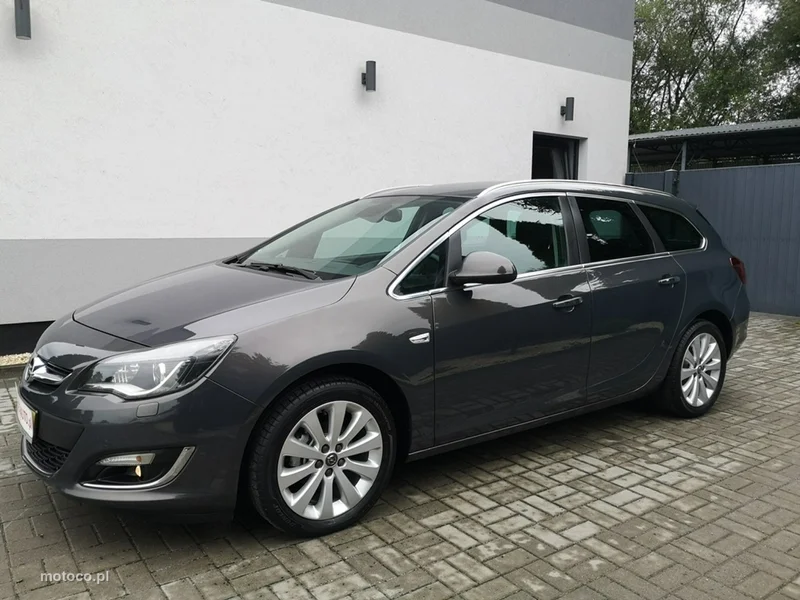 Opel Astra J 10