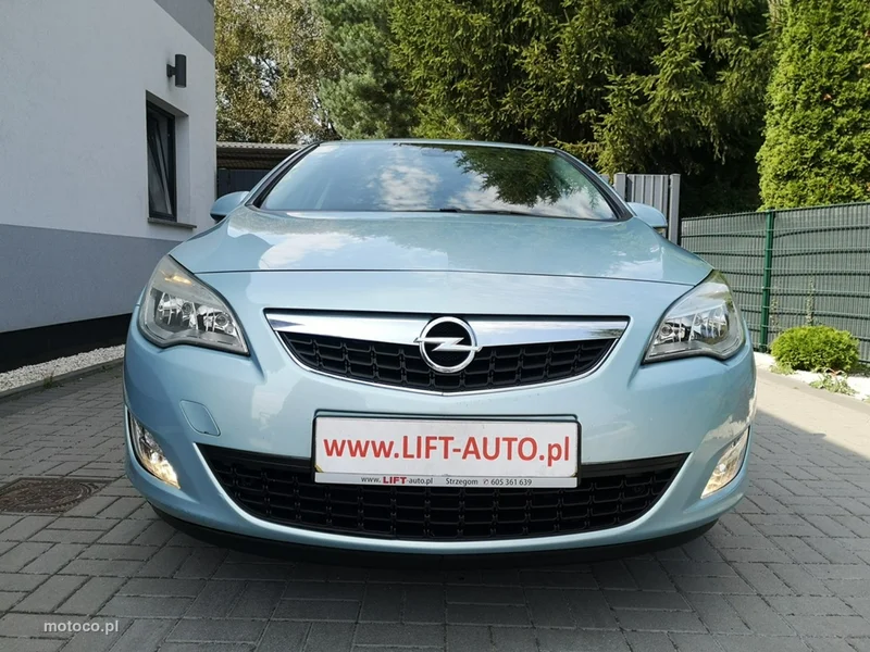 Opel Astra J 2