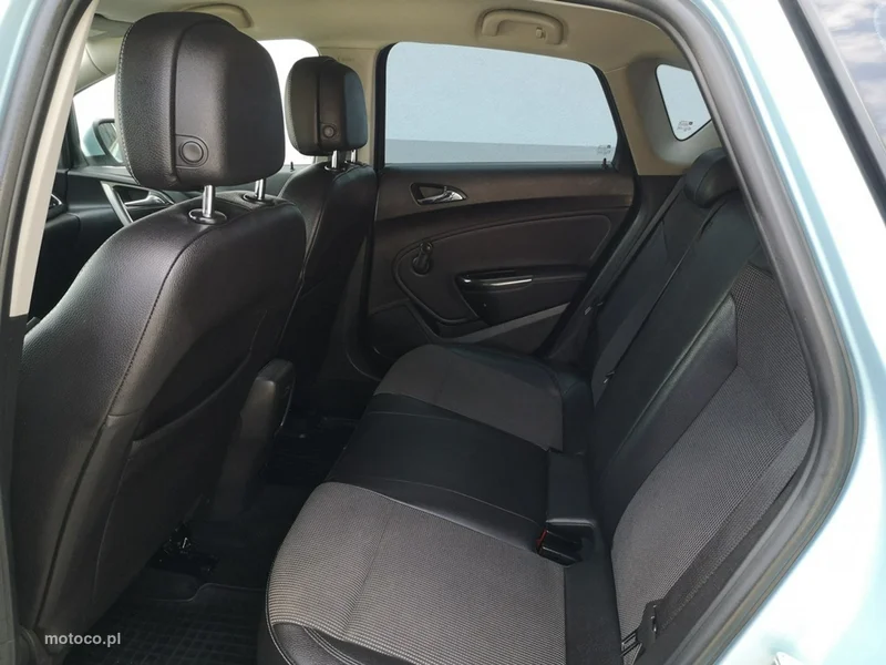 Opel Astra J 17