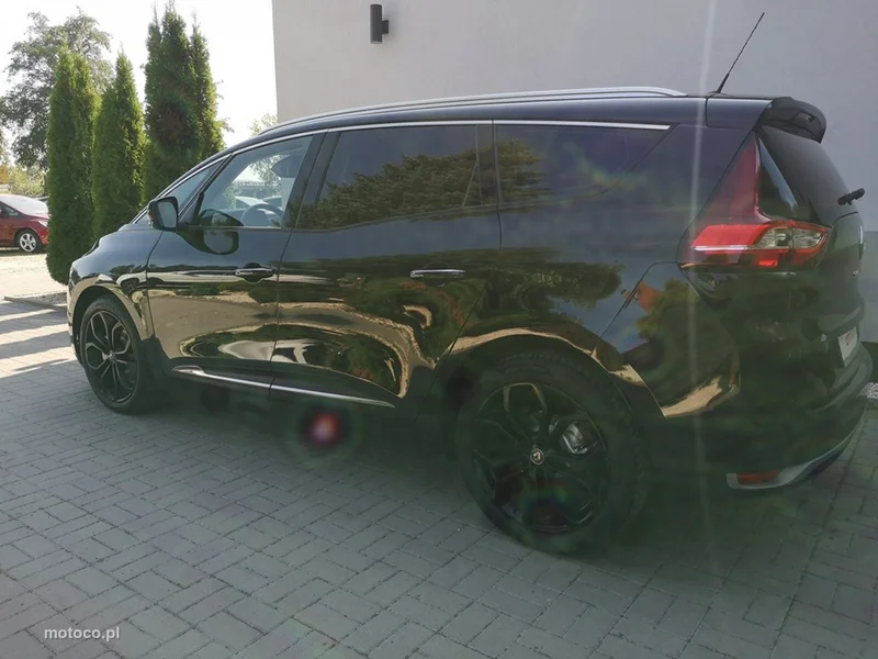 Renault Grand Scenic IV 11
