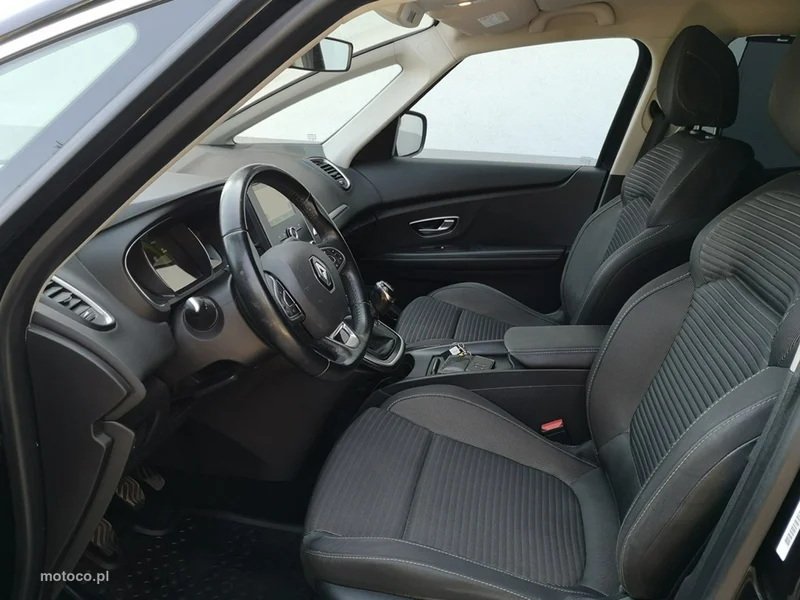 Renault Grand Scenic IV 18