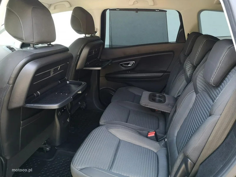 Renault Grand Scenic IV 19