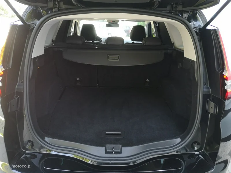 Renault Grand Scenic IV 23