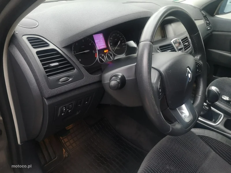 Renault Laguna III 14
