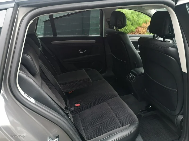 Renault Laguna III 23