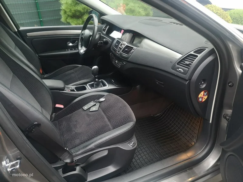 Renault Laguna III 24