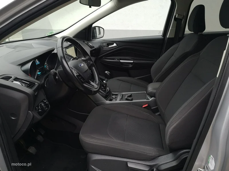 Ford Kuga II 17