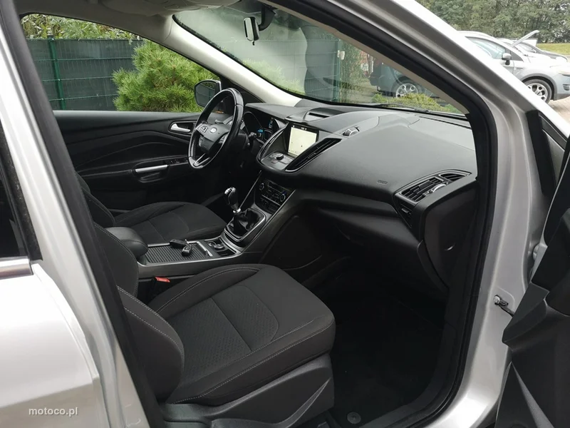 Ford Kuga II 21