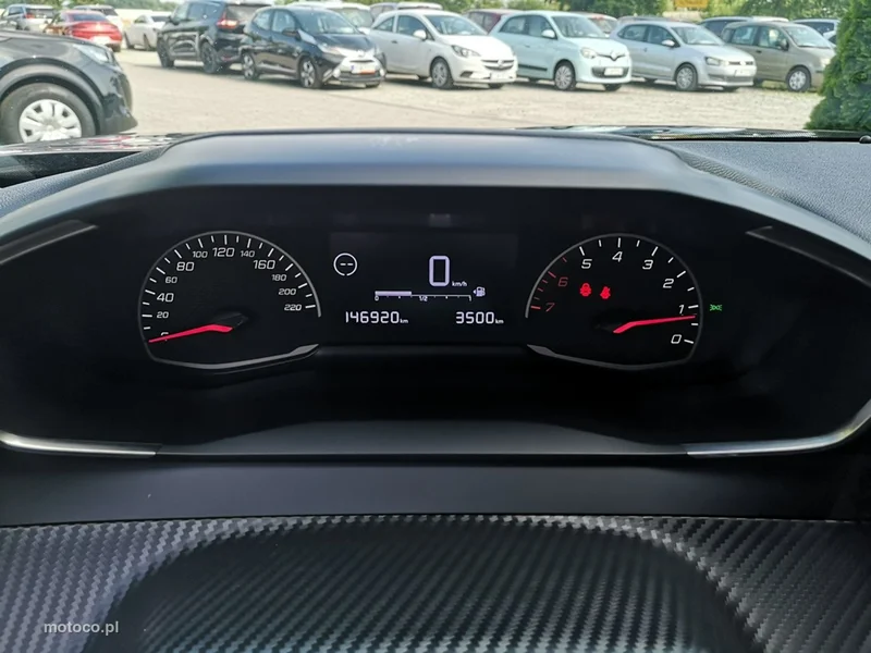 Peugeot 2008 13