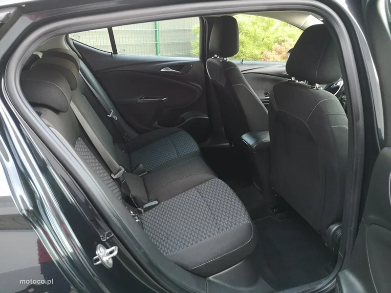 Opel Astra K 18