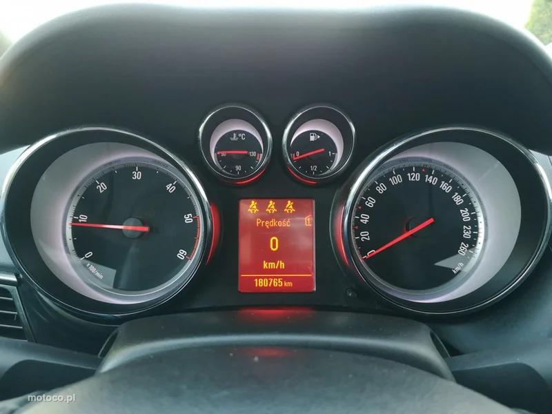 Opel Zafira C Tourer 13