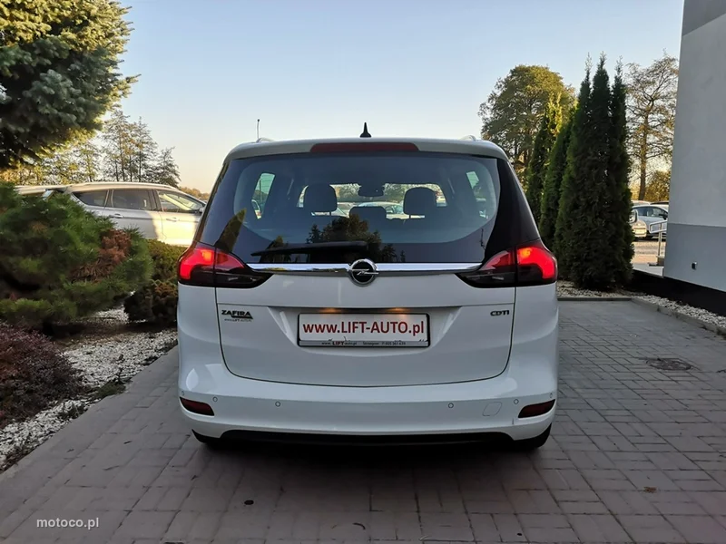 Opel Zafira C Tourer 7