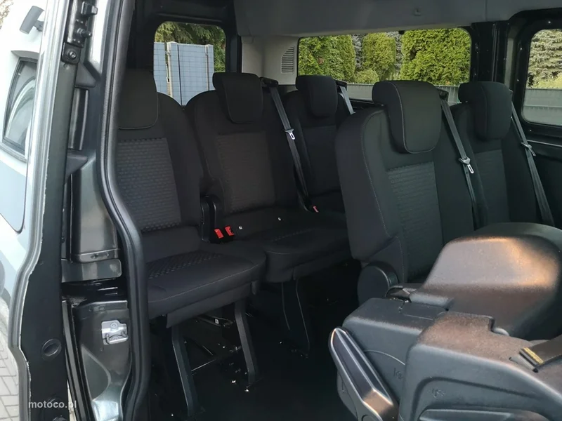 Ford Tourneo Custom 20