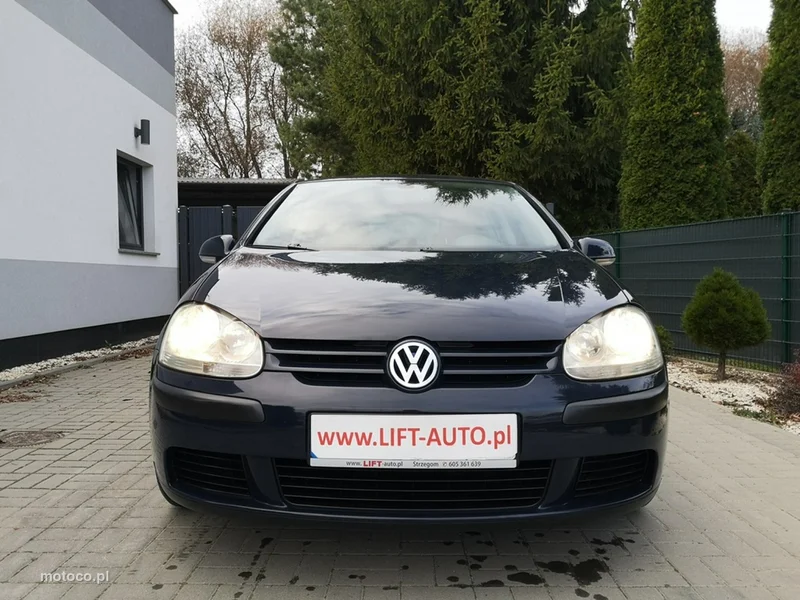 Volkswagen Golf V 2
