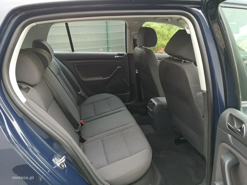 Volkswagen Golf V 16