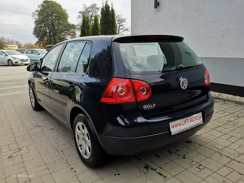 Volkswagen Golf V 7