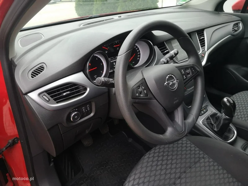 Opel Astra K 12